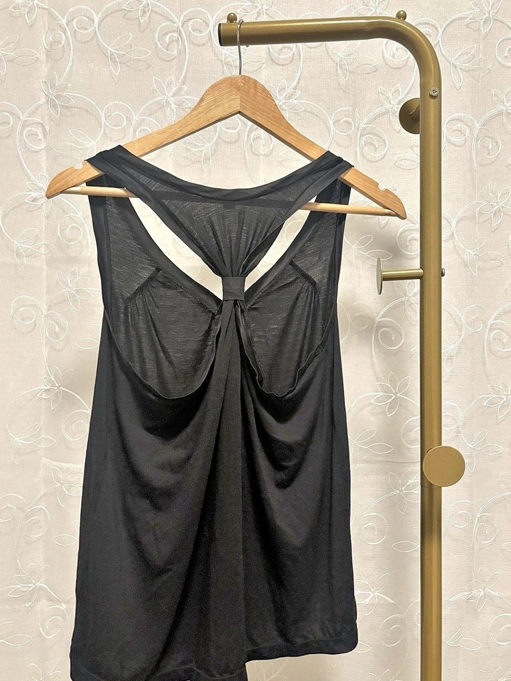 Club Monaco Black Razorback Draped Tank Top Size Small